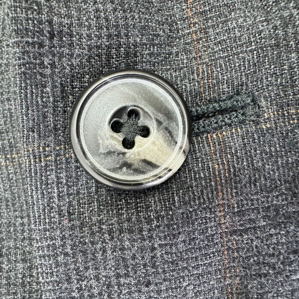 Jos A Bank 1905 2 Piece Suit 39R Blazer 33X29 Pants Windowpane Plaid Gray Wool - Picture 14 of 16